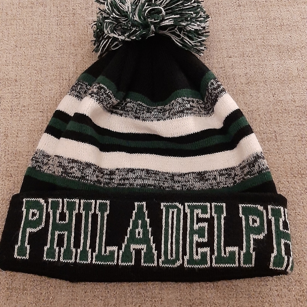 PHILADELPHIA WINTER HAT .ONE SIZE FITS ALL.